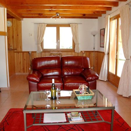 Maison De 2 Chambres Avec Vue Sur Le Lac Piscine Partagee Et Jardin Amenage A Lachapelle Auzac Dış mekan fotoğraf